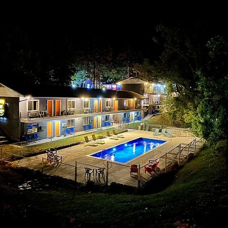 The Wanderoo Lodge Eureka Springs Exterior foto